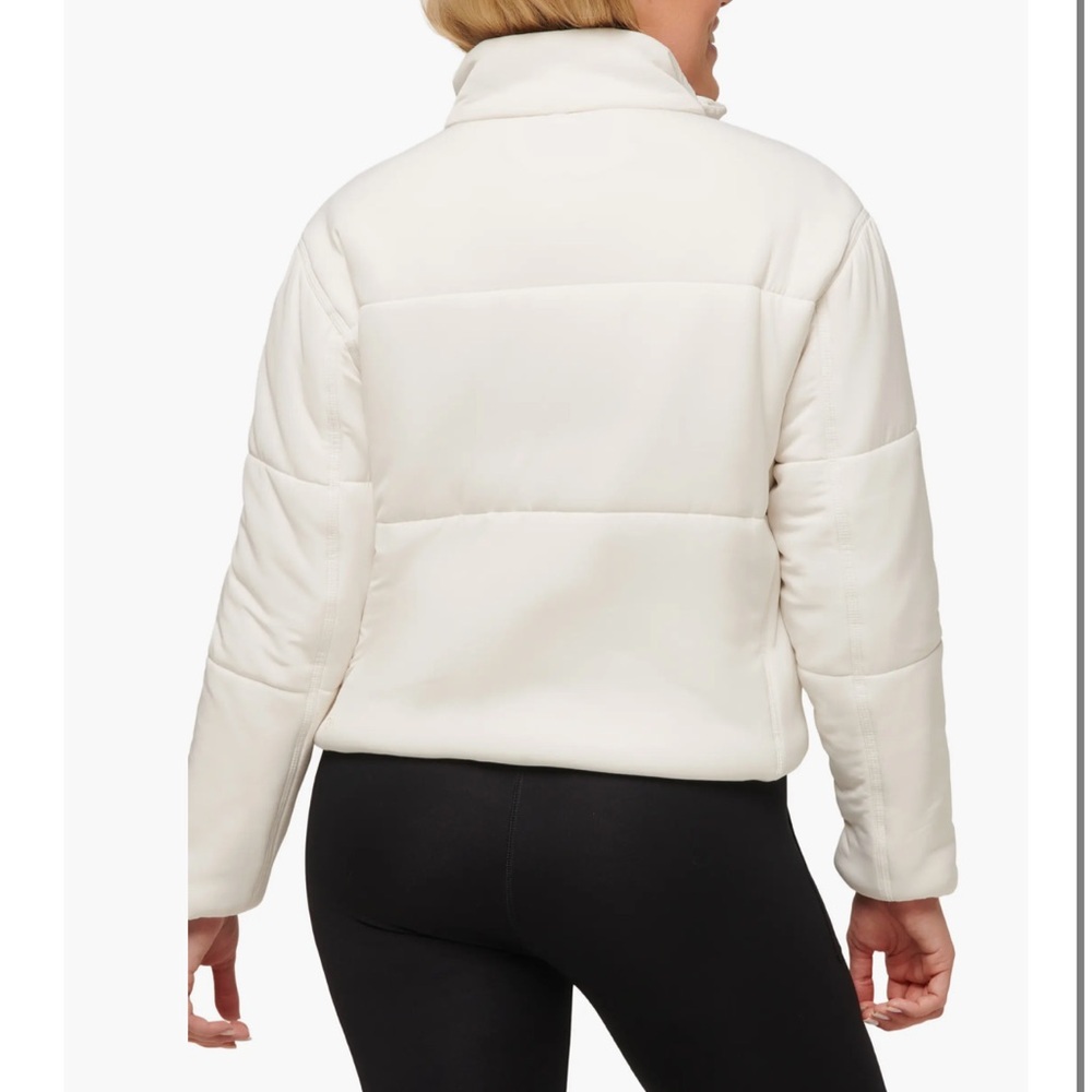 Mont Blanc Puff Jacket TravisMathew - Picture 13 of 14